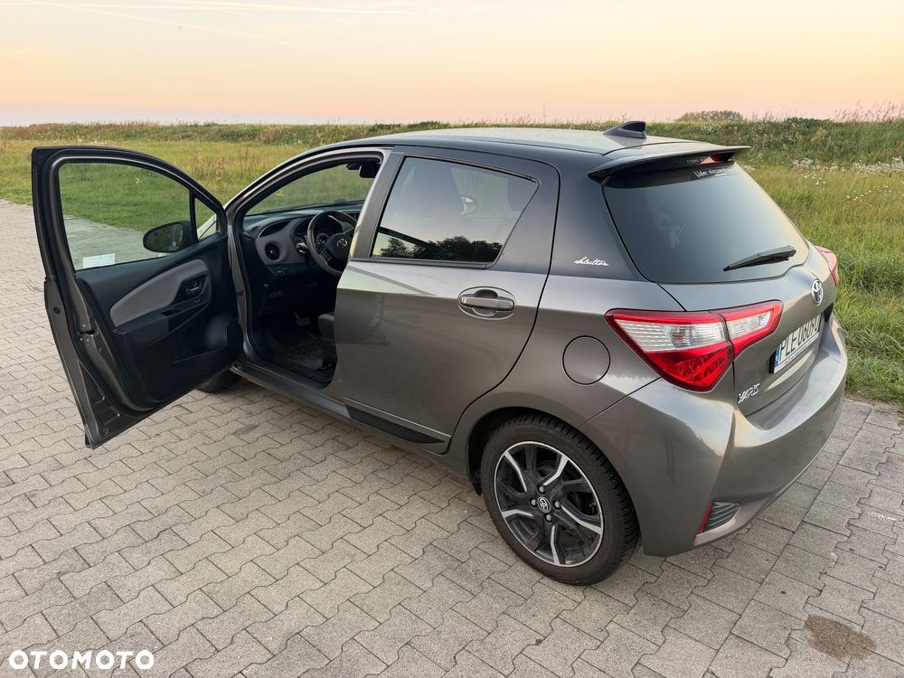 Toyota Yaris - 11