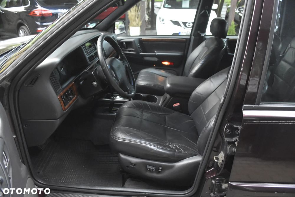 Jeep Grand Cherokee - 8