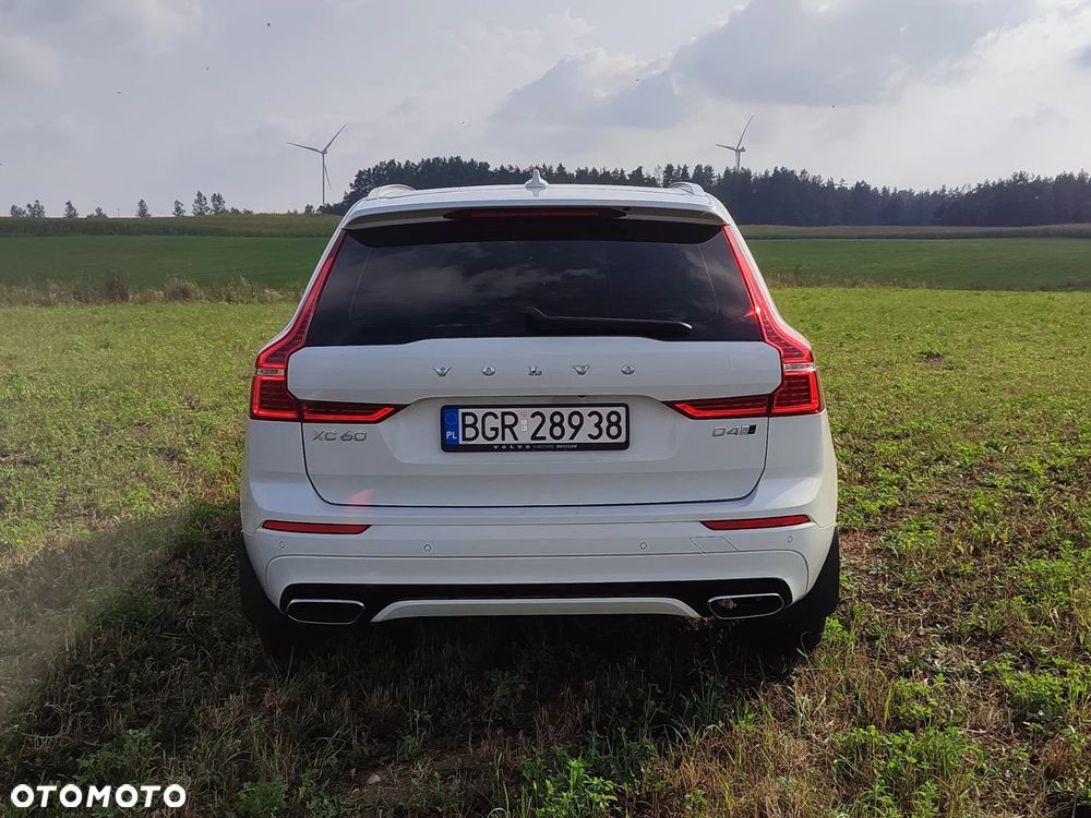 Volvo XC 60 D4 AWD R-Design - 5