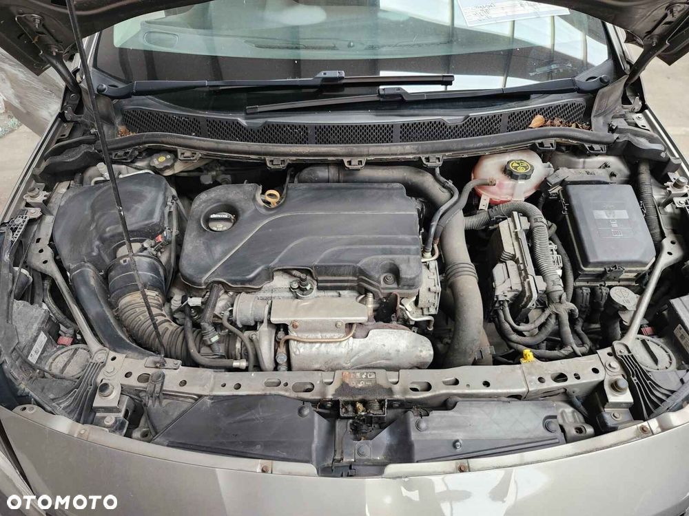 Opel Astra 1.4 Turbo Business - 11