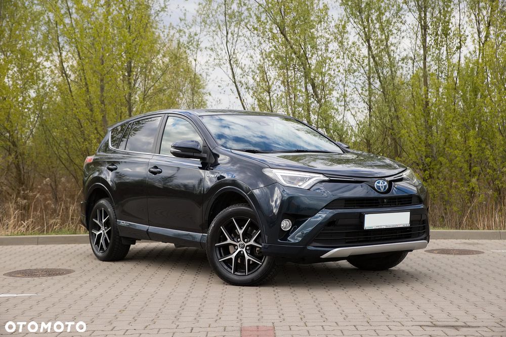 Toyota RAV4 - 1