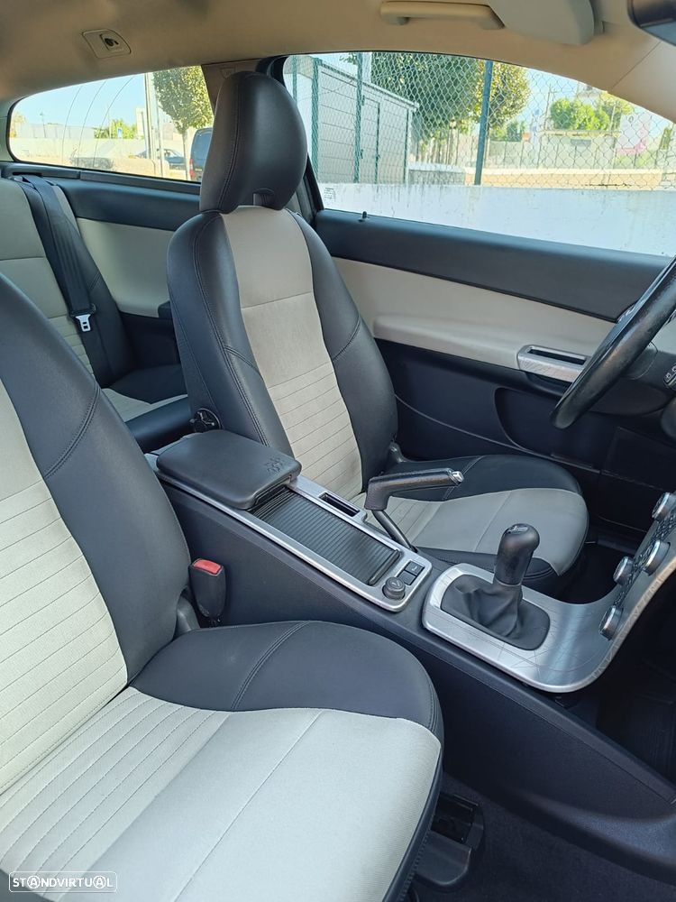 Volvo C30 1.6D DRIVe S&S Momentum - 10