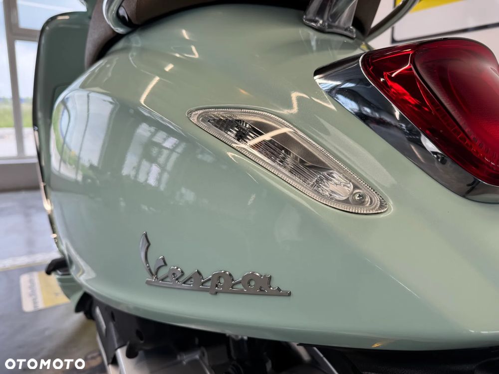 Piaggio Vespa - 35