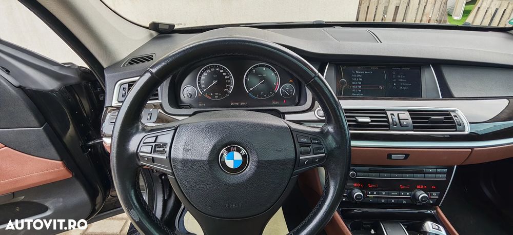 BMW Seria 5 530d Aut. - 11