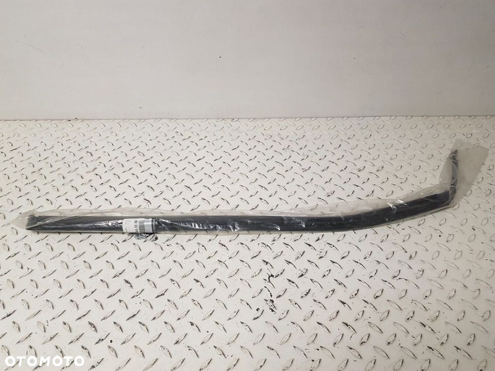 FABRYCZNIE NOWA ORYGINALNA USZCZELKA DRZWI RENAULT TWINGO III 3 14-22 823311833R - 2