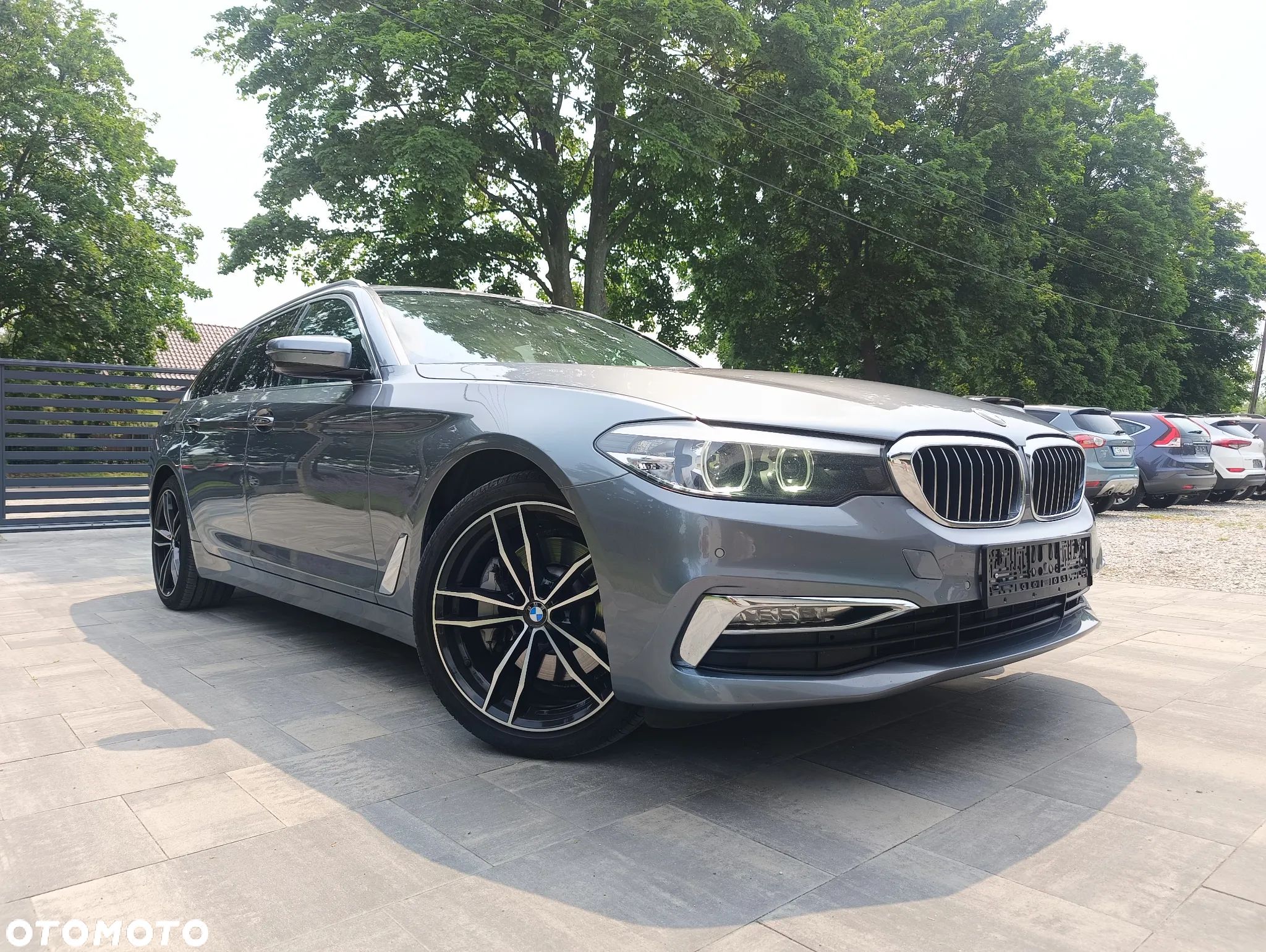 BMW Seria 5 525d Touring Luxury Line - 1