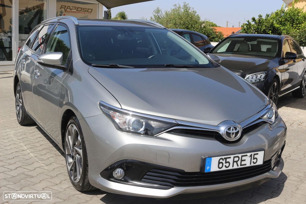 Toyota Auris Touring Sports 1.4 D-4D Comfort+Pack Sport - 4