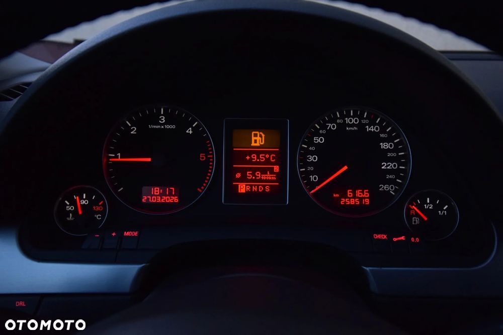 Audi A4 Avant - 25