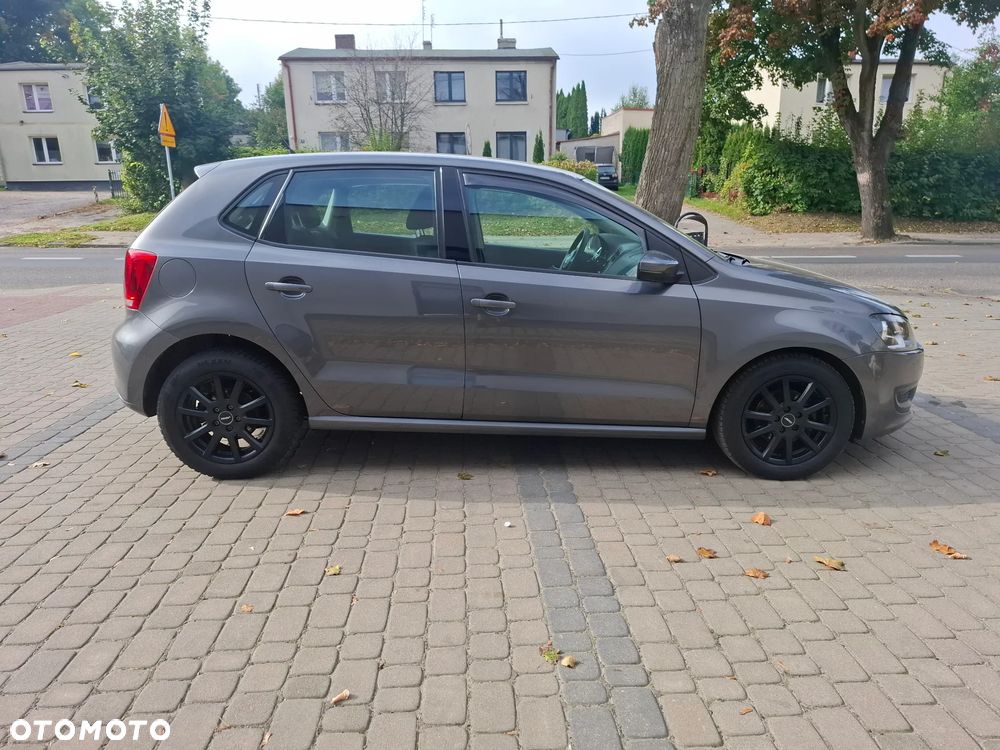 Volkswagen Polo - 8