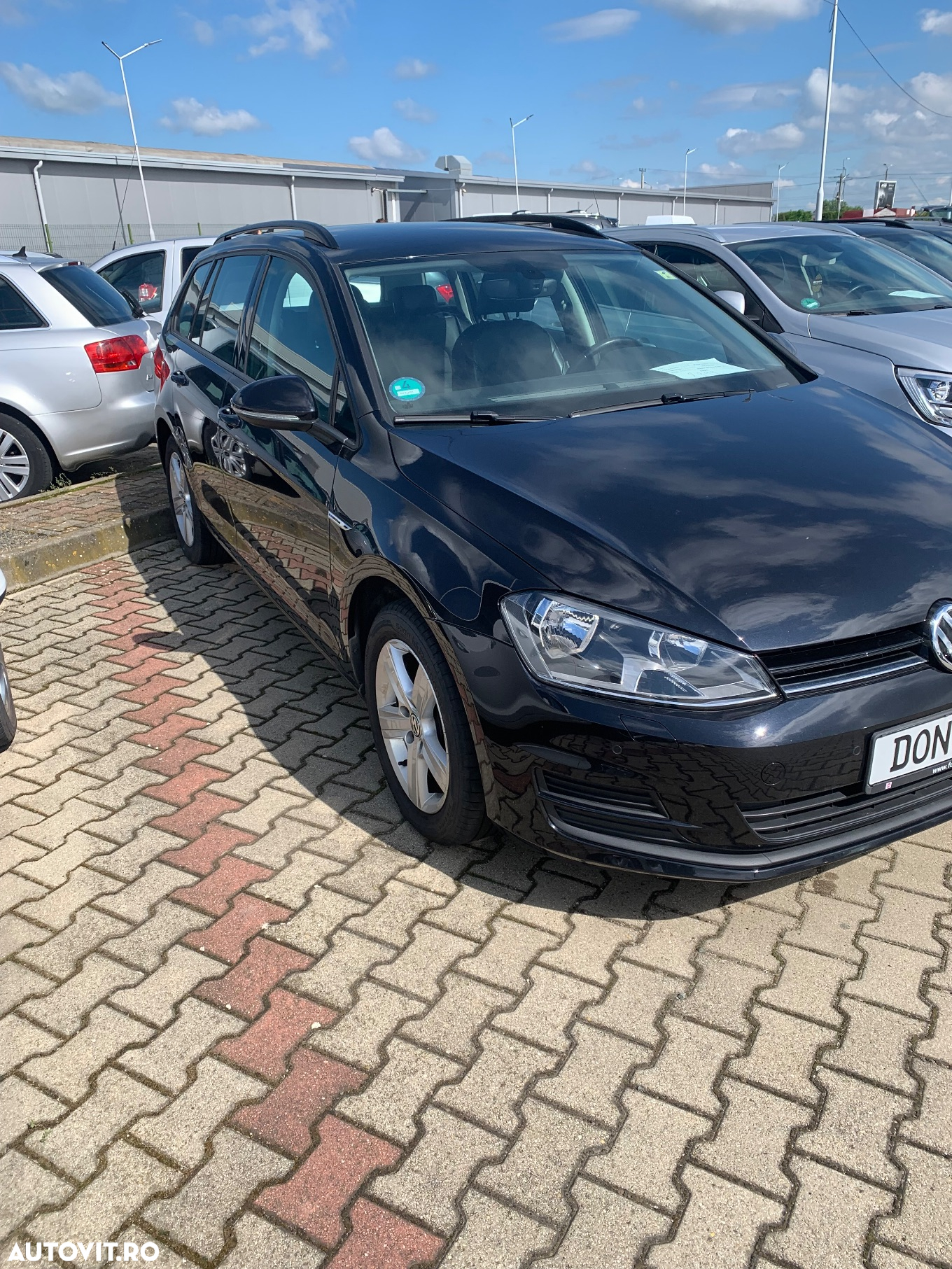 Volkswagen Golf 2.0 BlueTDI Highline - 2