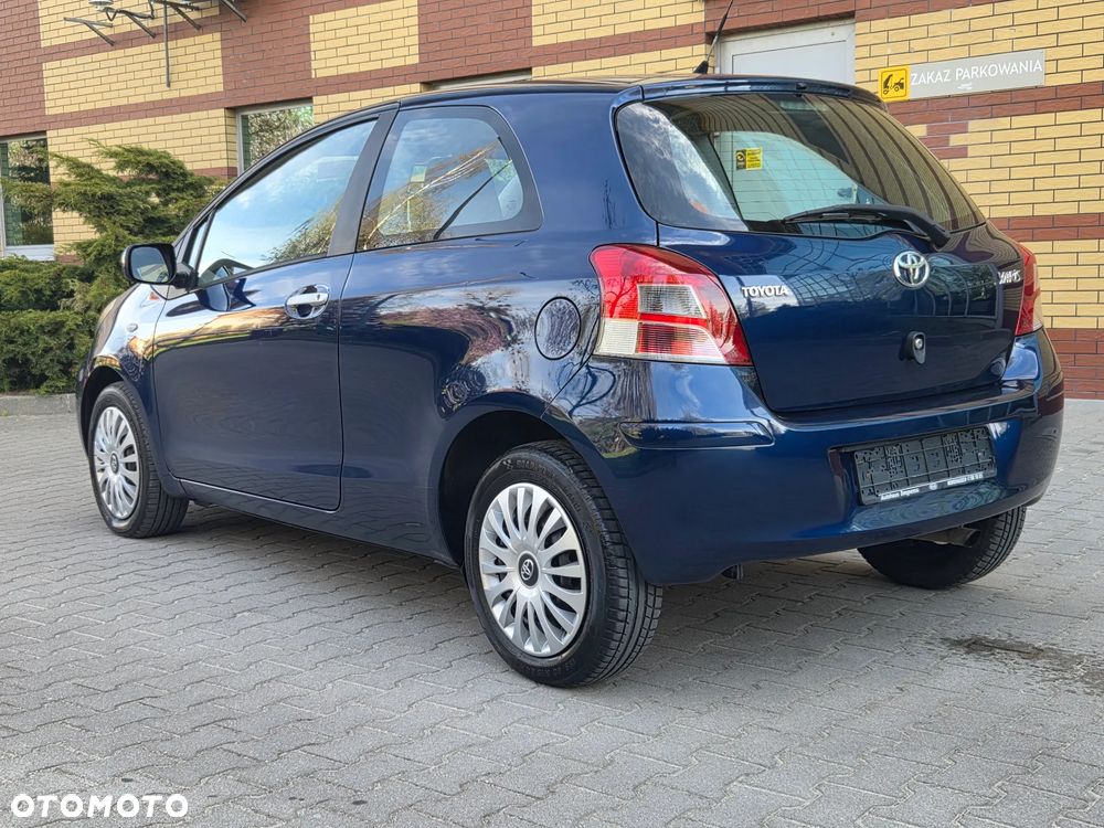 Toyota Yaris 1.33 VVT-i Executive - 10