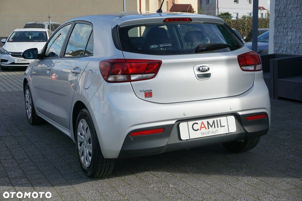 Kia Rio - 6