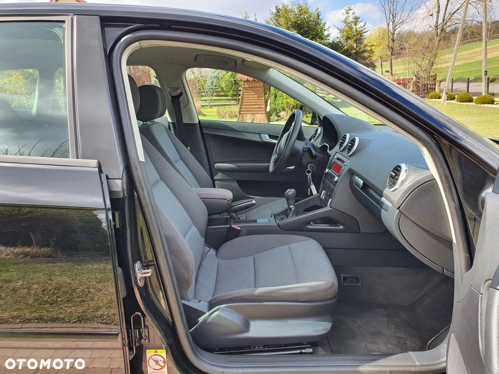 Audi A3 Sportback 2.0 TDI DPF Attraction - 8