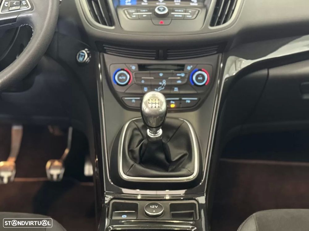 Ford Kuga 1.5 TDCi ST-Line Limited Edition - 33