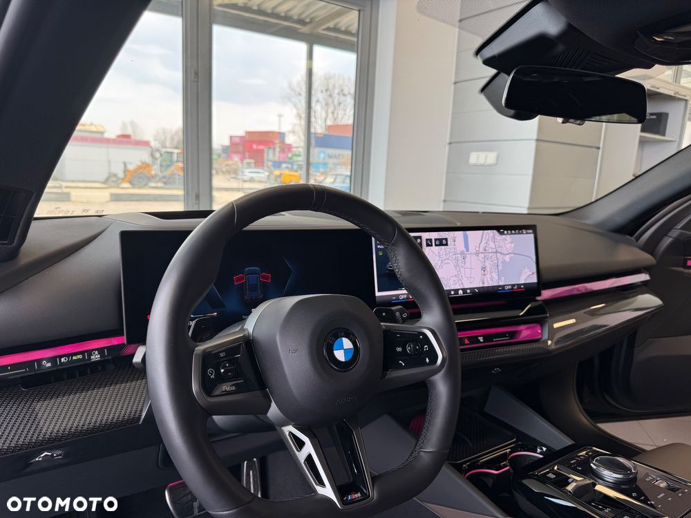 BMW Seria 5 520d xDrive - 15