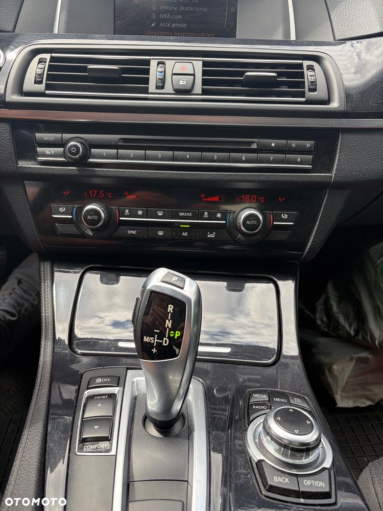 BMW Seria 5 520d Luxury Line - 13