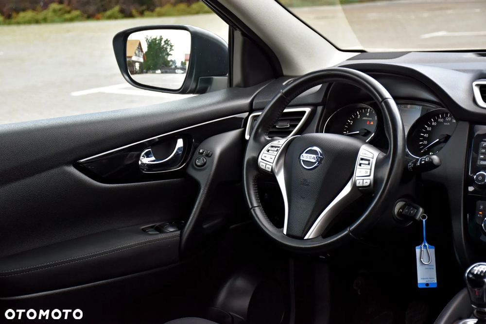 Nissan Qashqai 1.2 DIG-T N-Vision - 34
