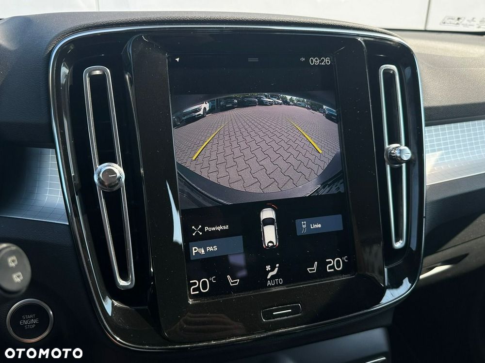 Volvo XC 40 - 32