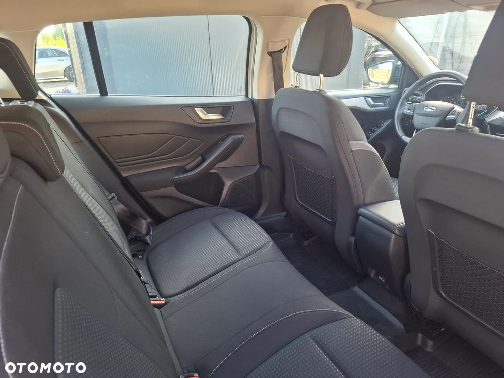 Ford Focus - 17