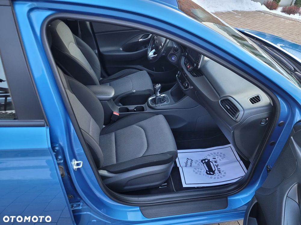 Hyundai i30 1.4 Premiere Comfort - 17