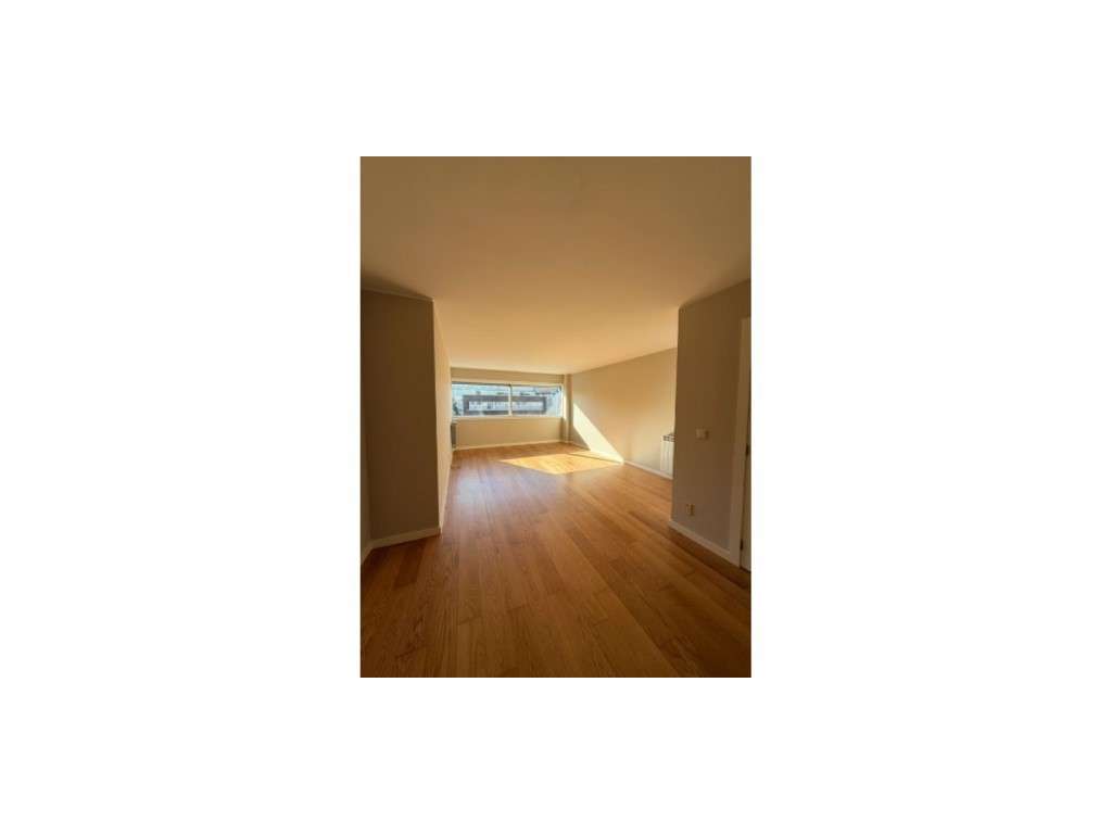 Apartamento T2 renovado em Matosinhos - Grande imagem: 2/30