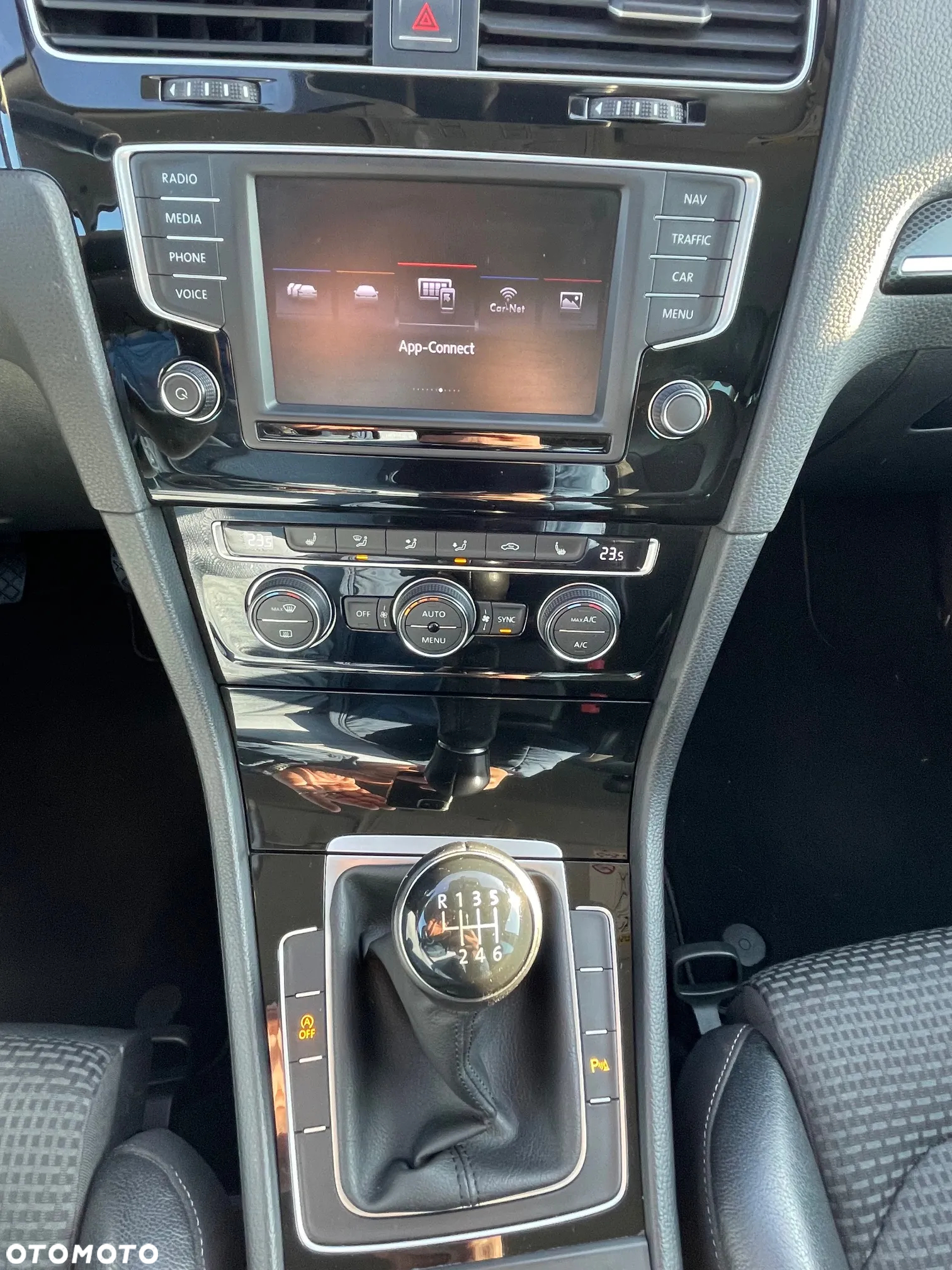 Volkswagen Golf 1.4 TSI ACT BlueMotion Technology Highline - 30