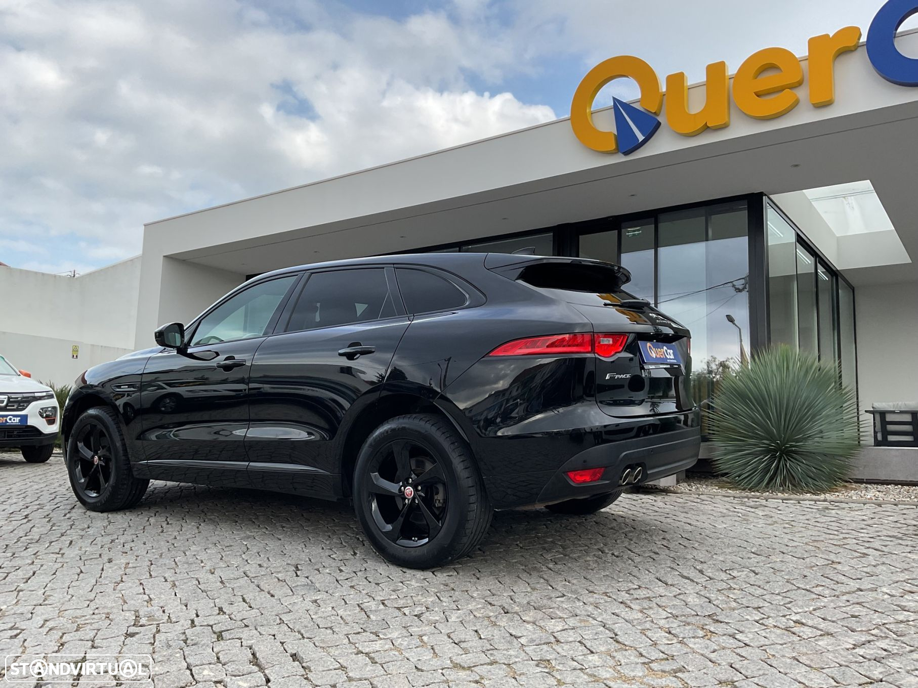 Jaguar F-Pace 2.0 i4D R-Sport AWD Aut. - 12