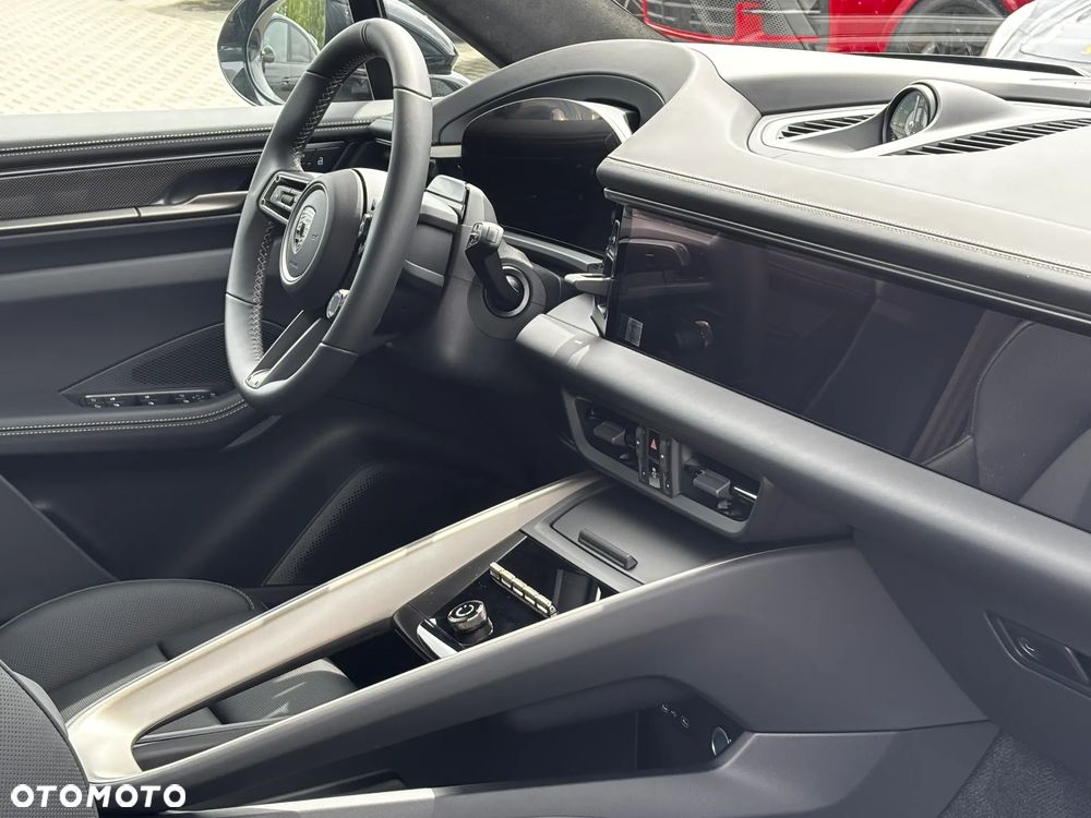 Porsche Macan Turbo 100kWh - 27