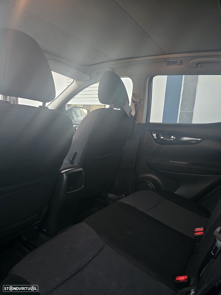 Nissan Qashqai 1.5 dCi N-Connecta - 4