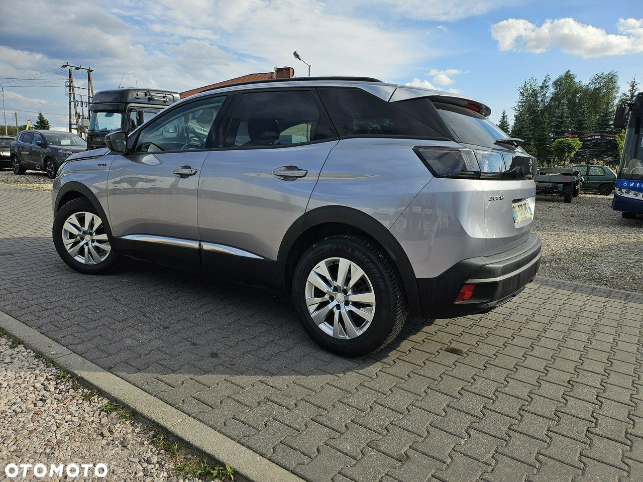 Peugeot 3008 1.5 BlueHDi Allure Pack S&S EAT8 - 8