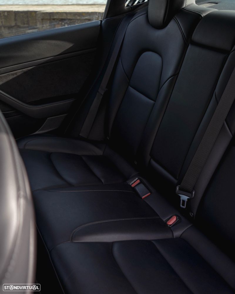 Tesla Model 3 Standard Range Plus RWD - 24