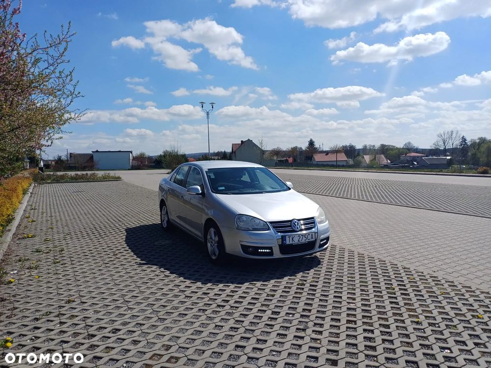 Volkswagen Jetta - 13