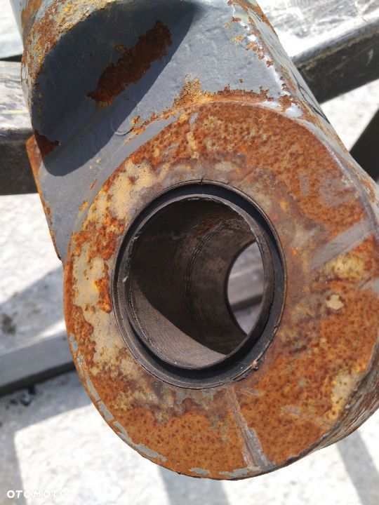 Siłownik Volvo EC EW 140, 145 160 180 210 220 230 240 [D-165 S-60 T-70] - 4