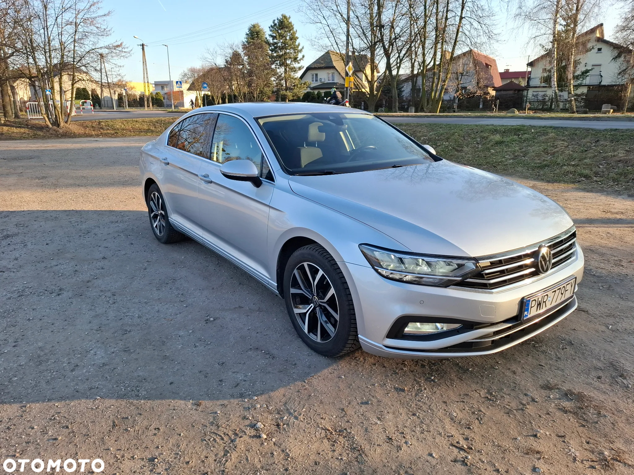 Volkswagen Passat - 2