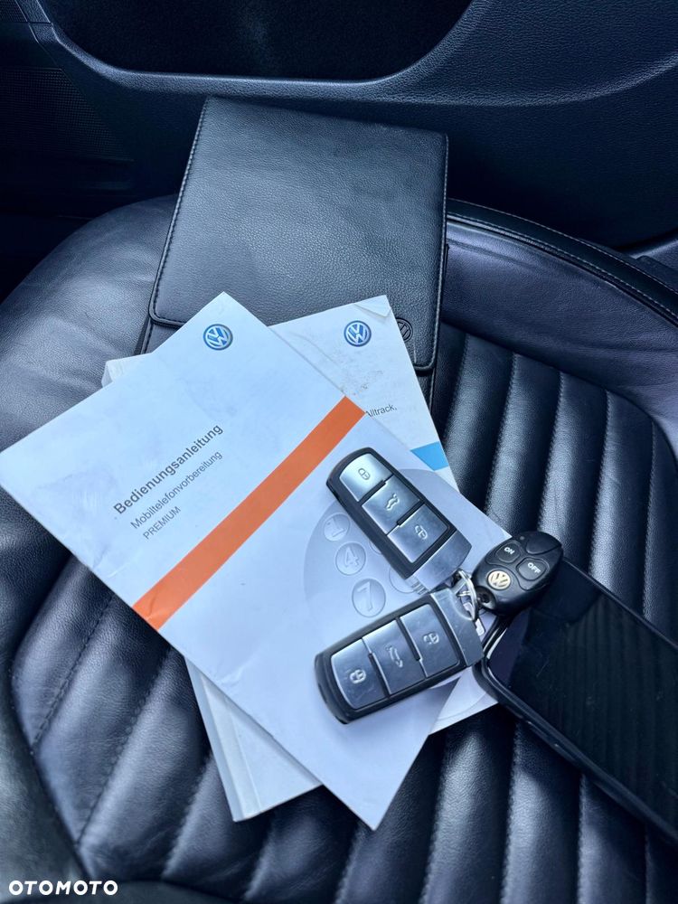 Volkswagen Passat 2.0 TDI DSG BlueMotion Technology R-Line - 39