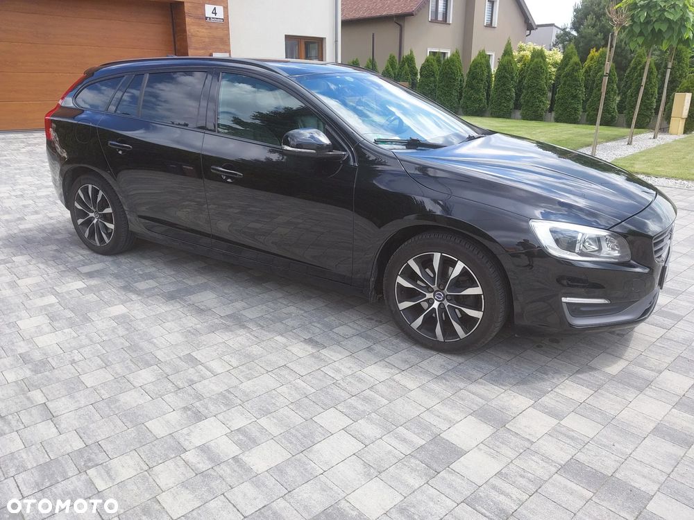 Volvo V60 D4 Geartronic Momentum - 6