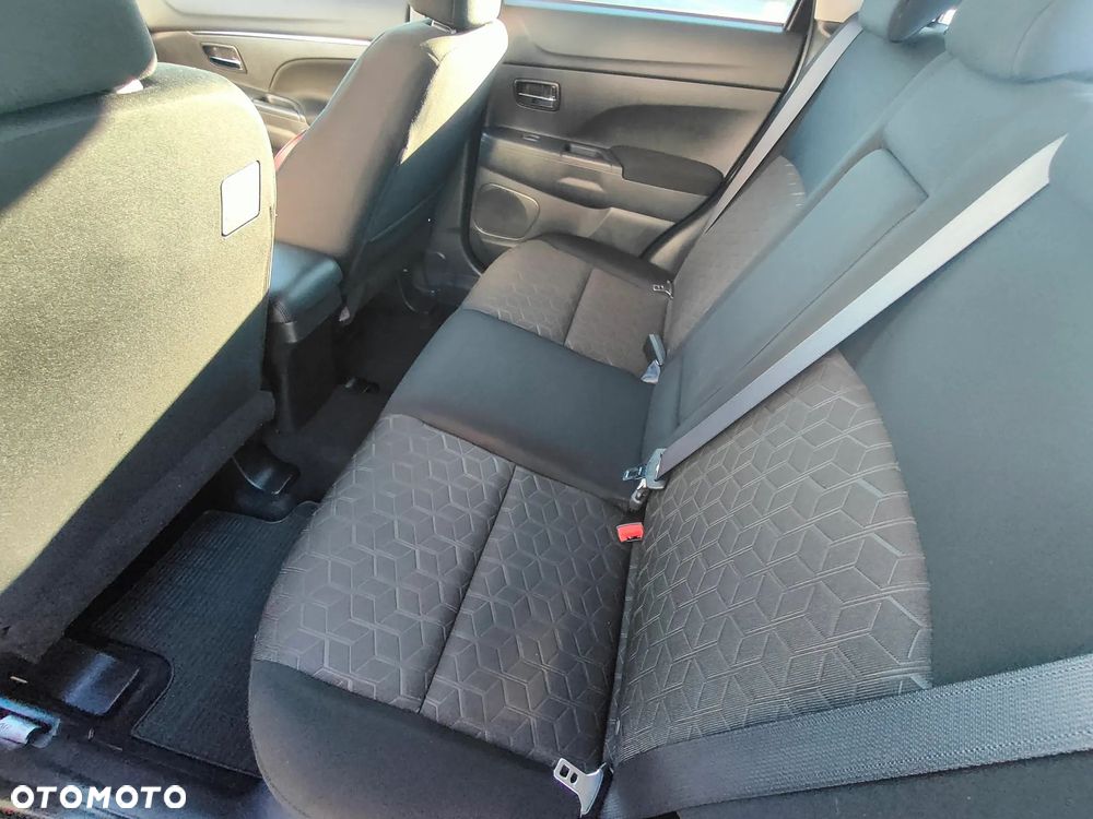 Mitsubishi ASX 2.0 Intense - 12