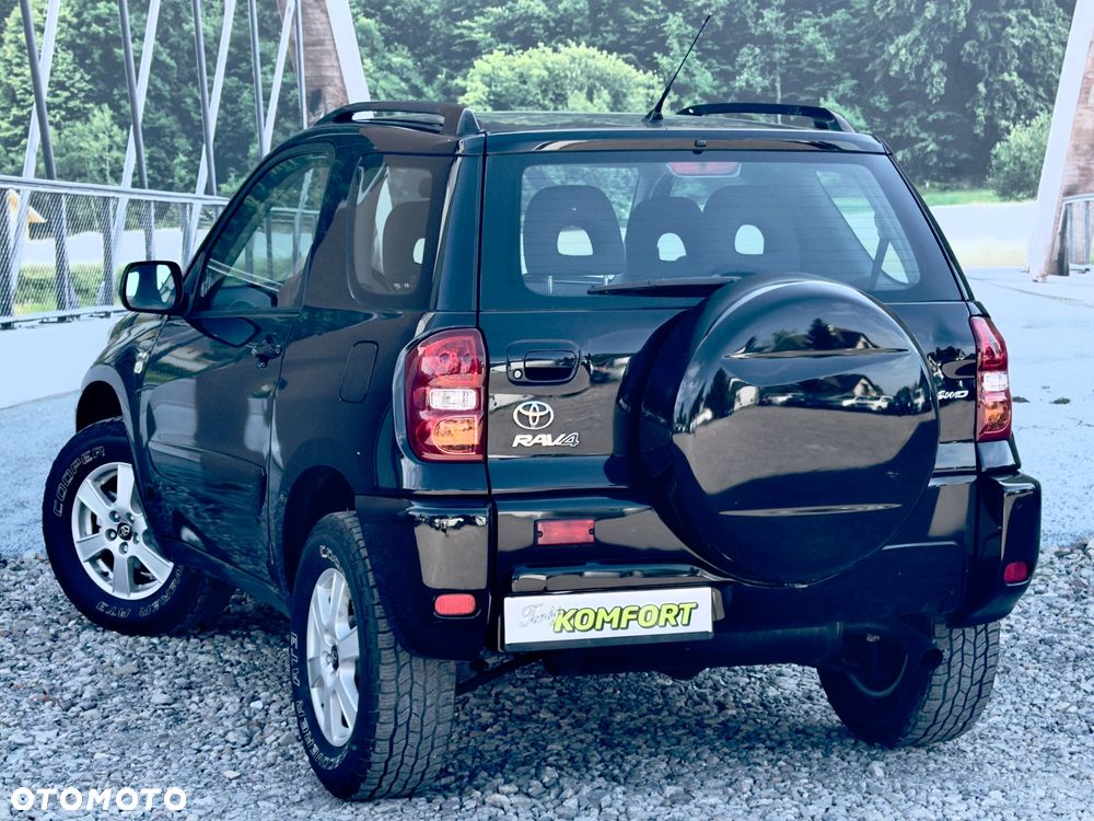 Toyota RAV4 - 11