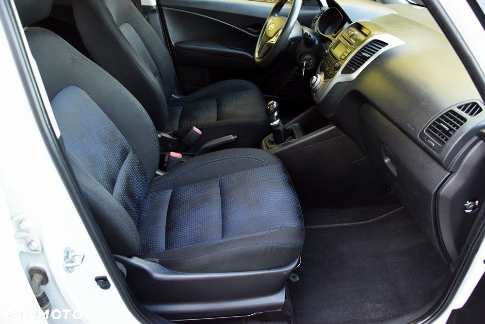 Hyundai ix20 1.4 Comfort - 14