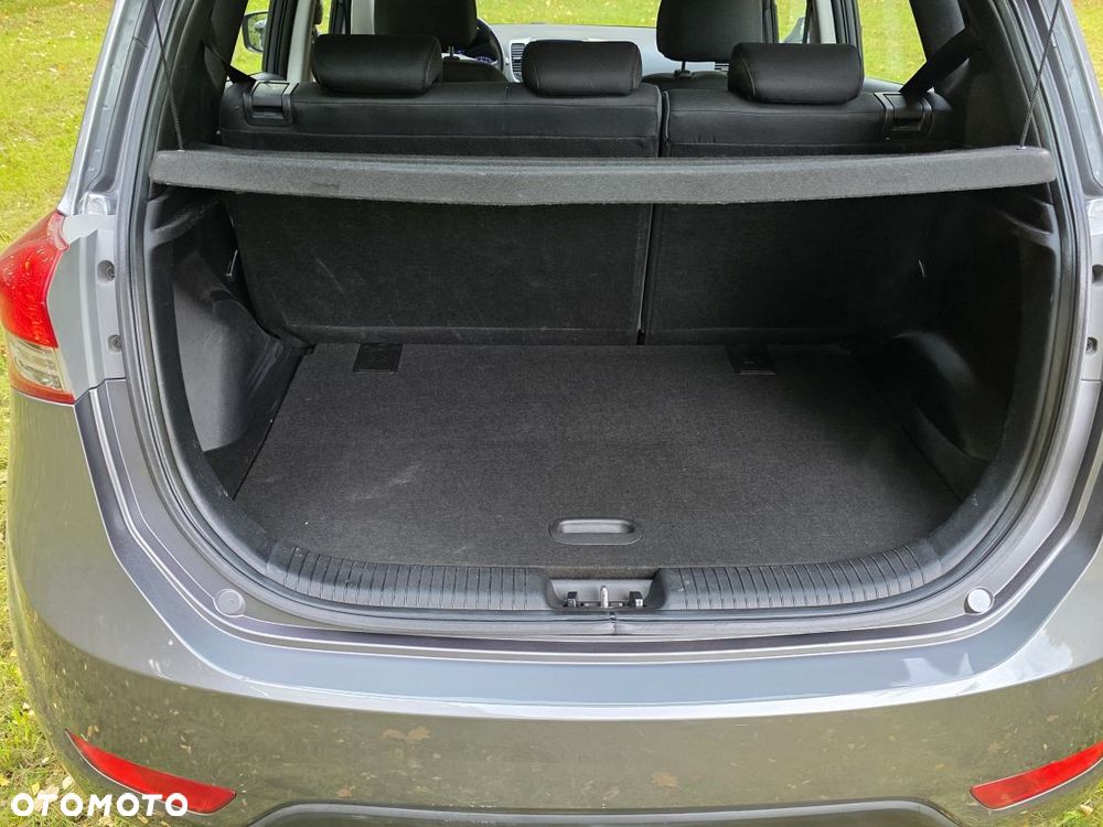 Hyundai ix20 1.4 Premium - 13