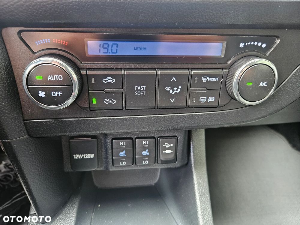 Toyota Auris 1.6 Valvematic Life - 27