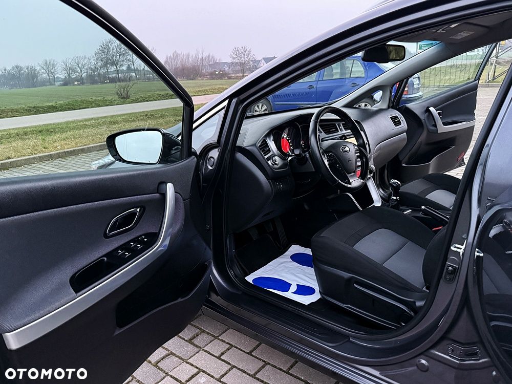 Kia Ceed 1.6 CRDi L - 22