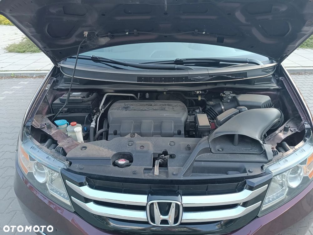 Honda Odyssey 3.5 LX - 13