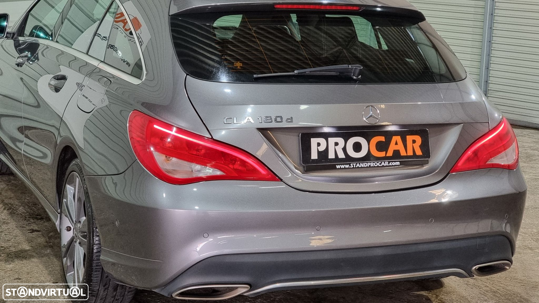 Mercedes-Benz CLA 180 - 30