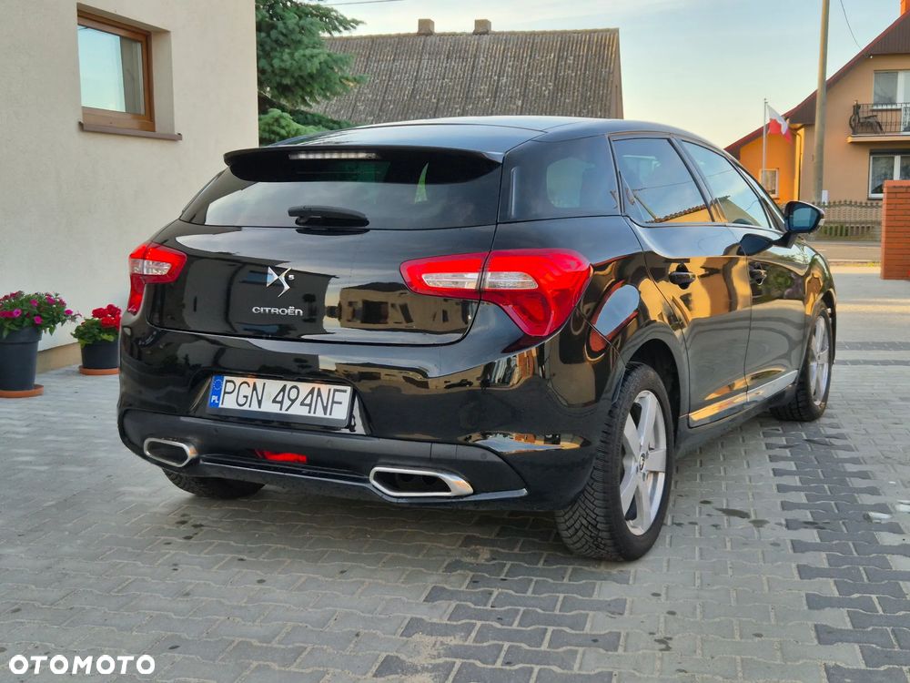 Citroën DS5 HDi 165 Chic - 16