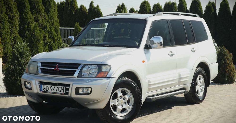 Mitsubishi Pajero - 1