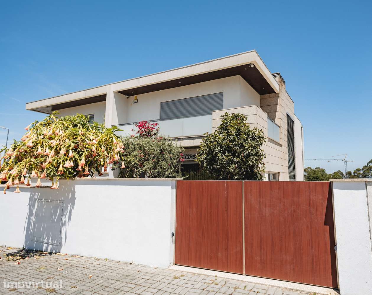 Moradia T3 +1 de 3 Frentes, com Jardim e Garagem - Grande imagem: 4/54