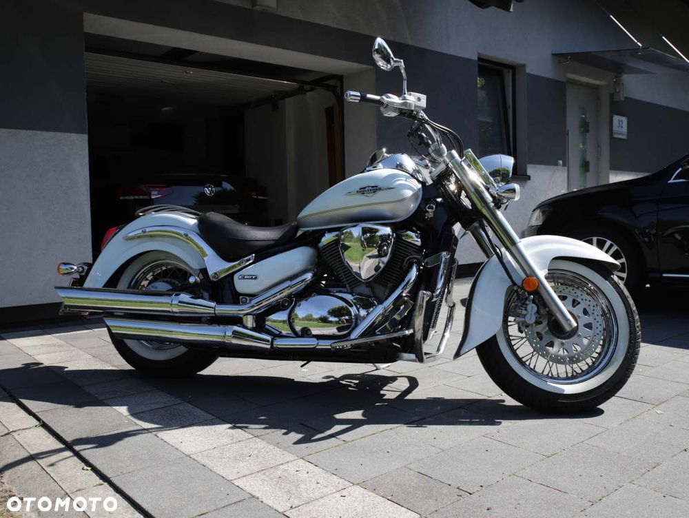 Suzuki VL 800 Volusia - Boulevard C50 - 4