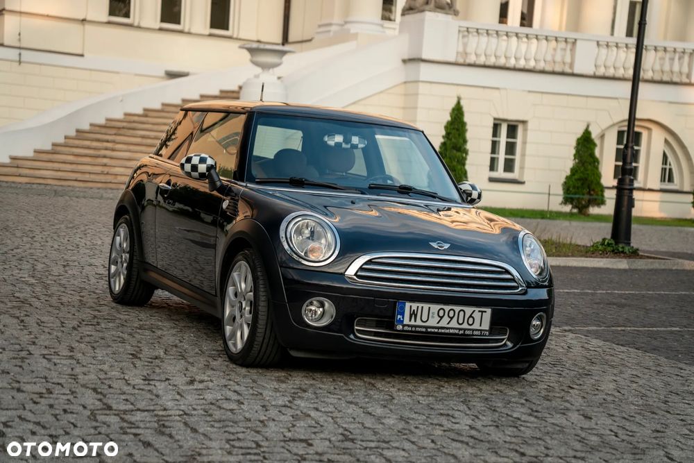 MINI Cooper Standard - 1