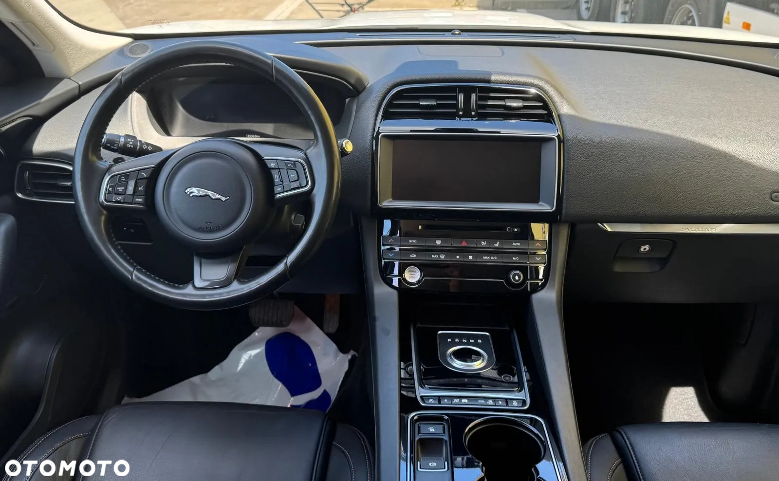 Jaguar F-Pace 2.0 i4D AWD Prestige - 13